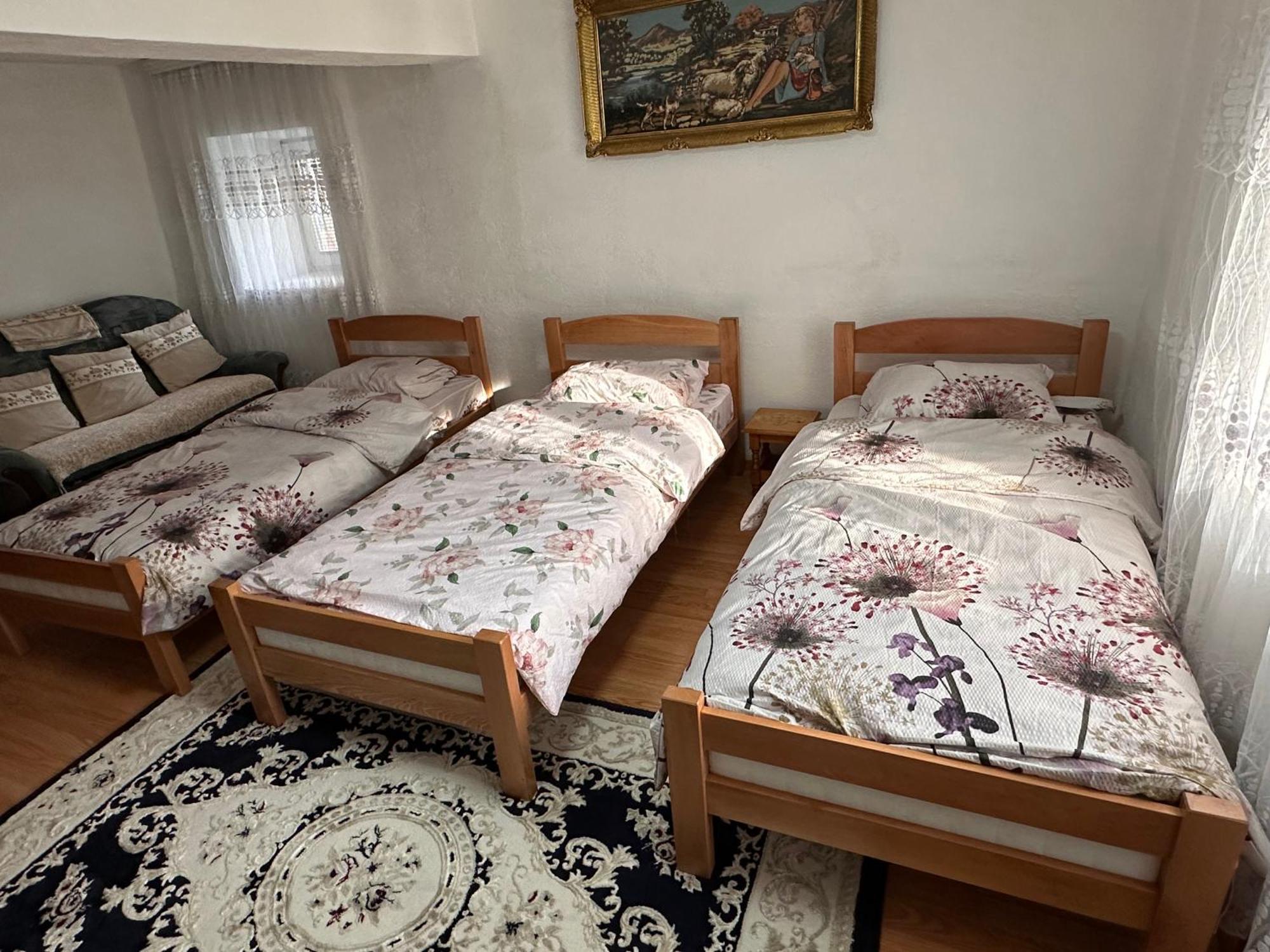 Guest House Guri Vusanje Экстерьер фото