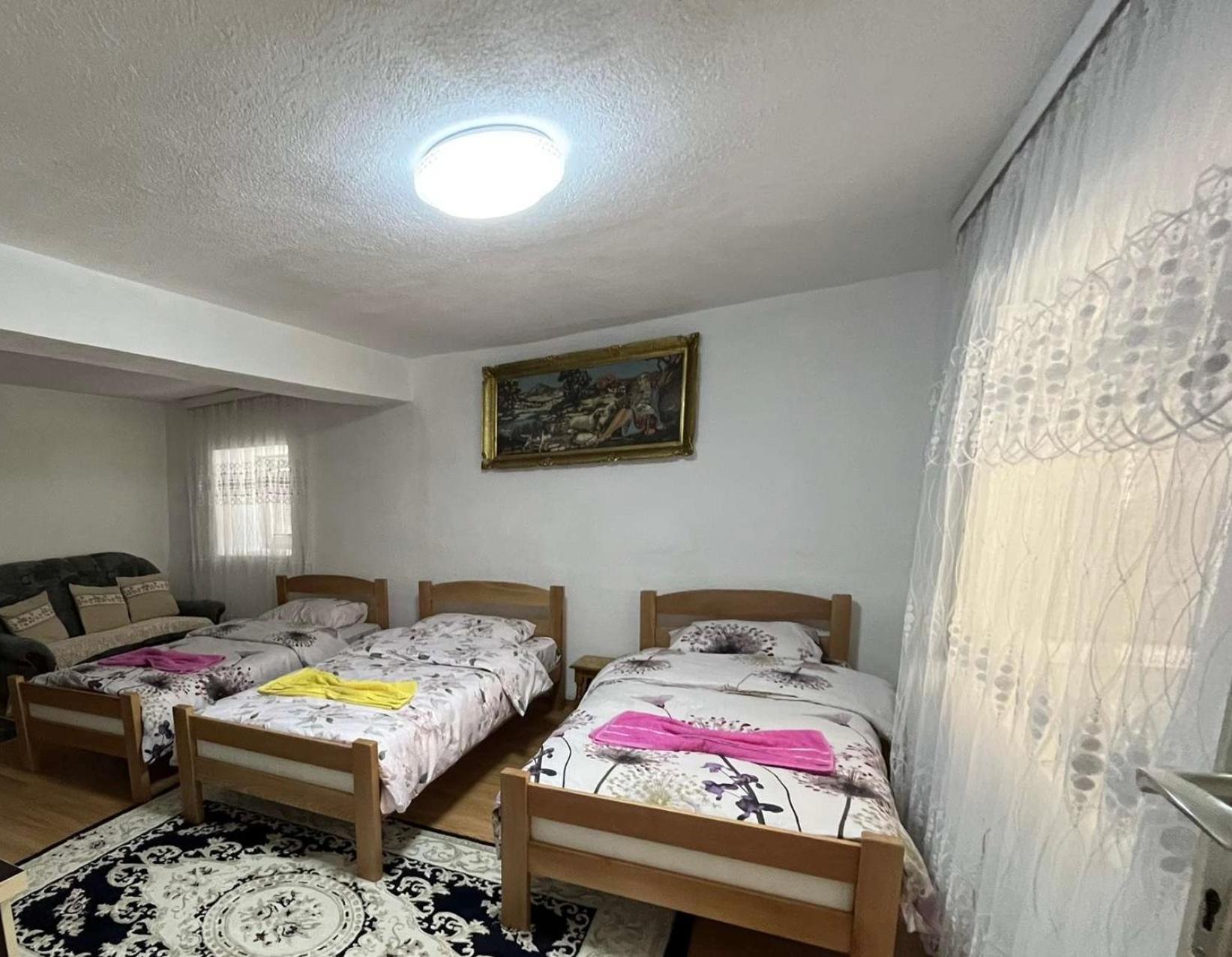 Guest House Guri Vusanje Экстерьер фото