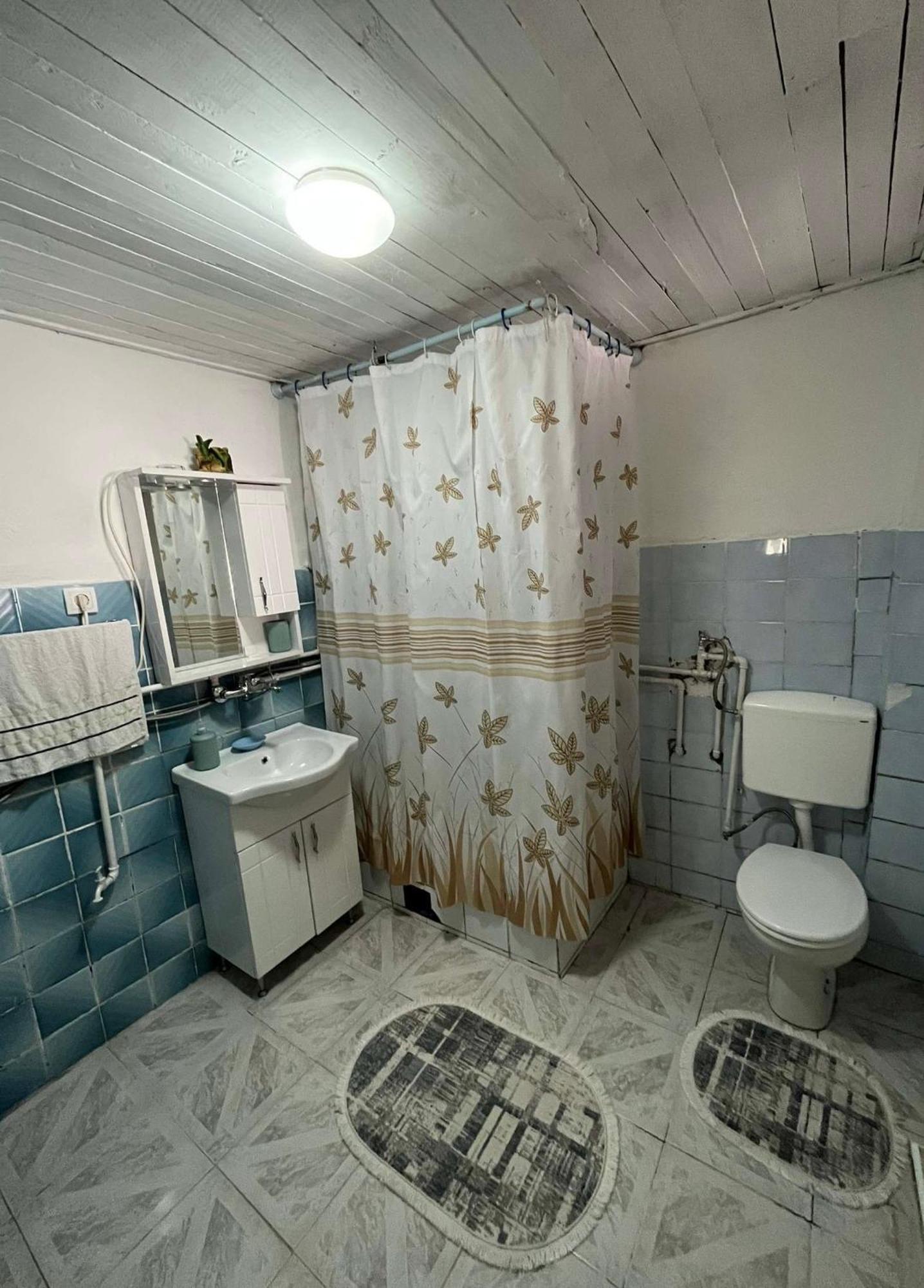 Guest House Guri Vusanje Экстерьер фото